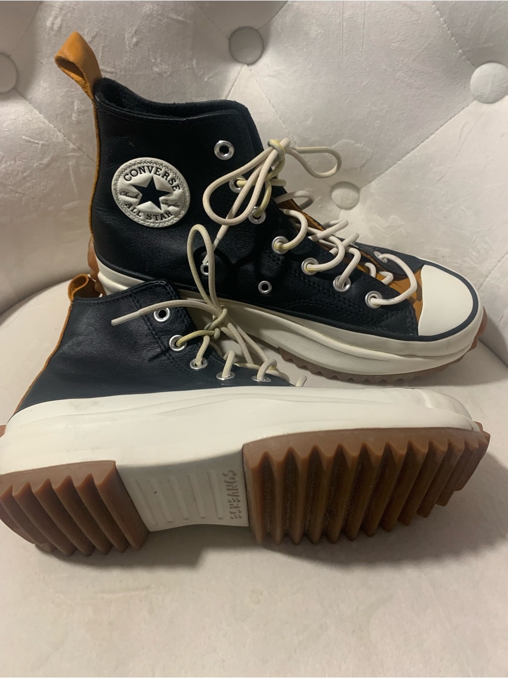 Converse Women’s ' Black & Brown Run Star Hike High-Top Sneakers Sz 8